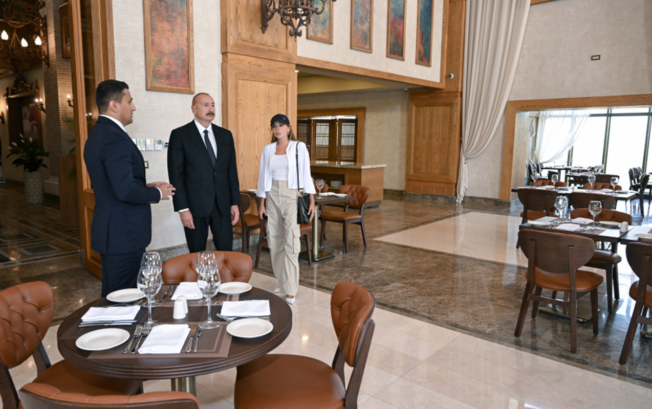 Prezidentlə xanımı Şamaxıda daha bir hotel açılışında - Fotolar
