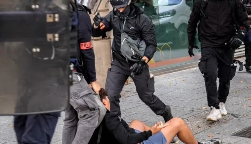 Gərginlik PİK HƏDDƏ: Polis şagirdi GÜLLƏLƏDİ