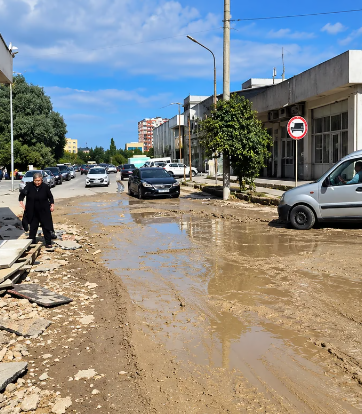 Sumqayıtda yol qazıldı, amma asfaltlanmadı - İcradan reaksiya