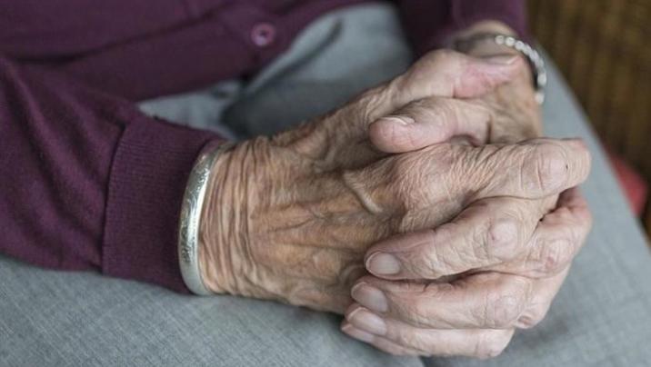 74 yaşlı qadın axtarışa verildi – CİNAYƏTDƏ İTTİHAM OLUNUR