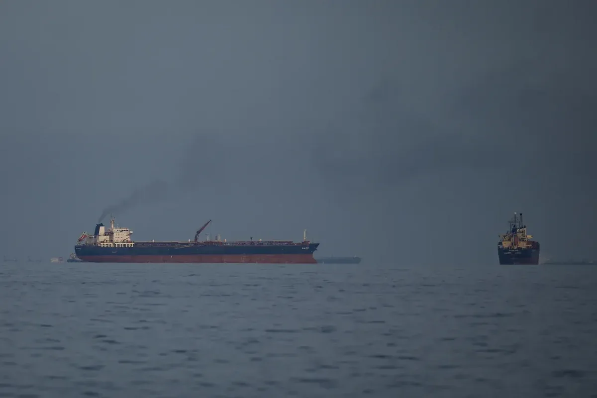 İran ordusu: Oman dənizində zədələnmiş neft tankerlərinin sayı artır