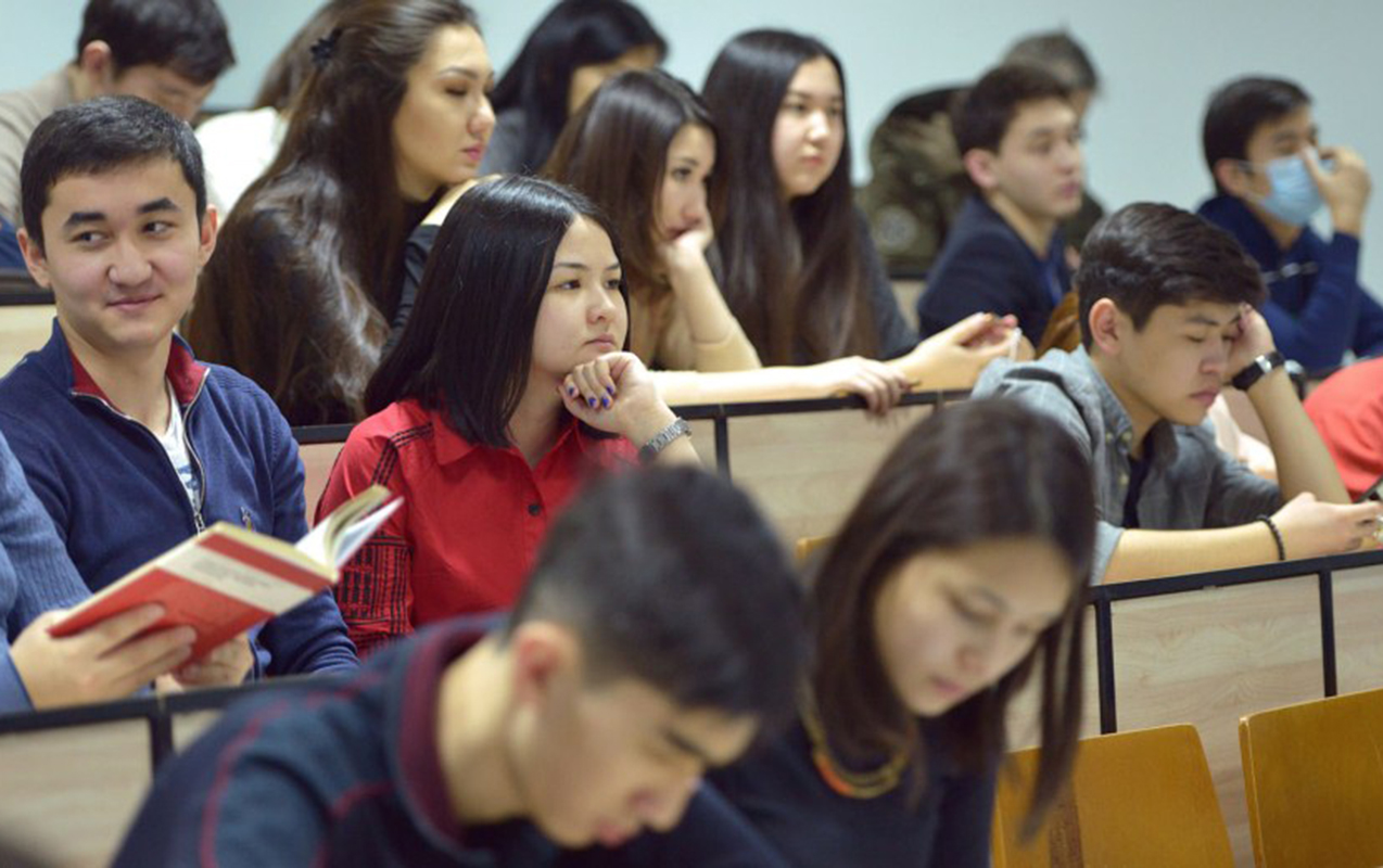 10 qazaxıstanlı tələbə Azərbaycanda təqaüdlə təhsil alacaq