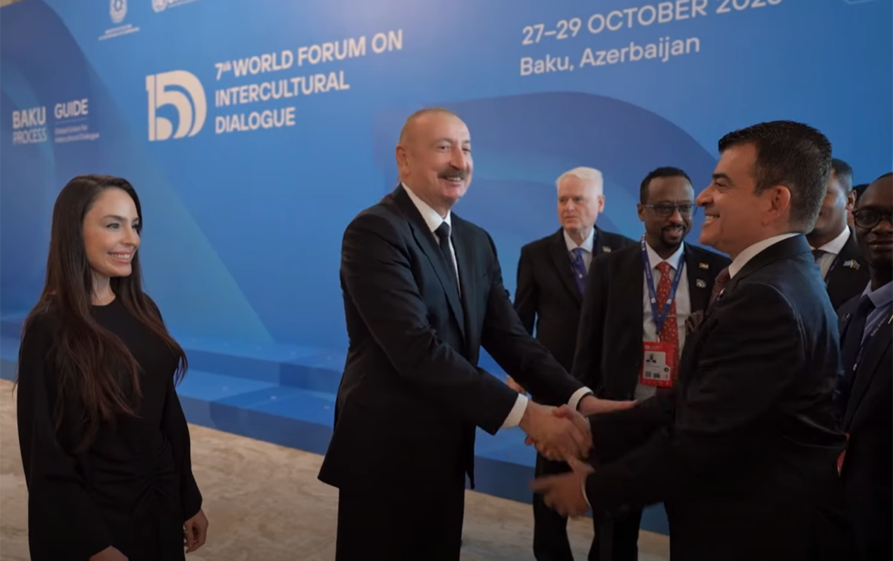 Prezident qonaqlarla görüşdü - Video