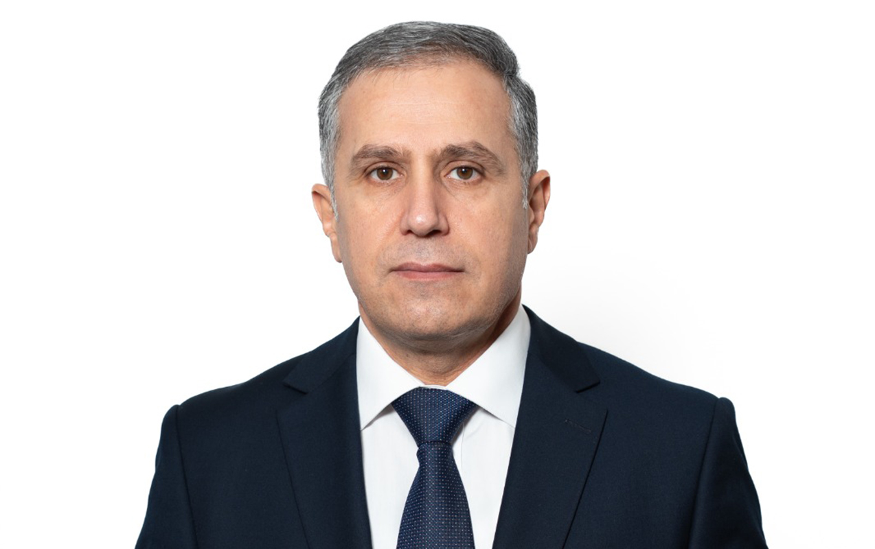 Müstəntiqlikdən nazir müavini vəzifəsinə... - Dosye