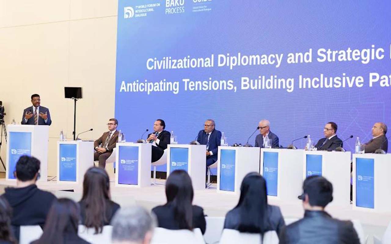 “Sivilizasiya diplomatiyası və strateji uzaqgörənlik” mövzusunda plenar sessiya - Fotolar
