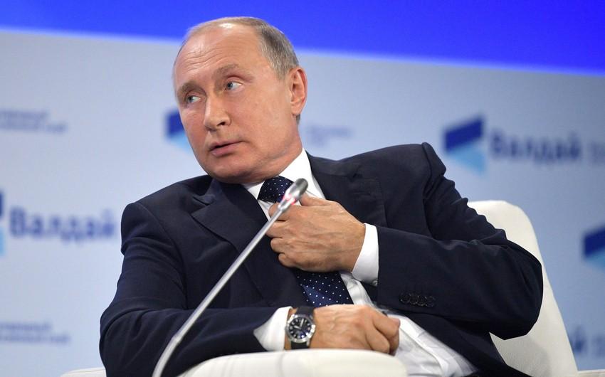 8 TRİLYON BÜDCƏ KƏSİRİ, YANACAQ ÇATMIR, CƏRİMƏLƏR ARTIR – Putinin “Valday”da görməzdən gəldiyi problemlər