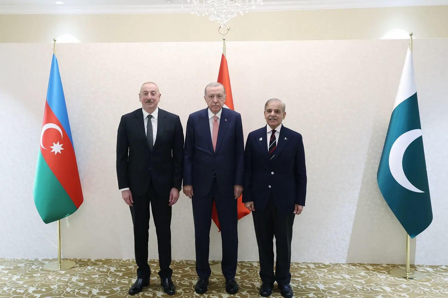 QARDAŞ ÖLKƏLƏRİN LİDERLƏRİ LAÇINDA GÖRÜŞÜR - Sabah daha bir tarixi açılış olacaq