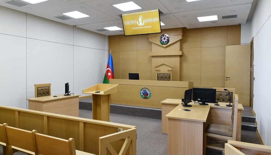 "Suriyadan videolar göndərərək pul lazım olduğunu deyirdi" - Terroru maliyyələşdirmədə təqsirləndirilənlərin məhkəməsi