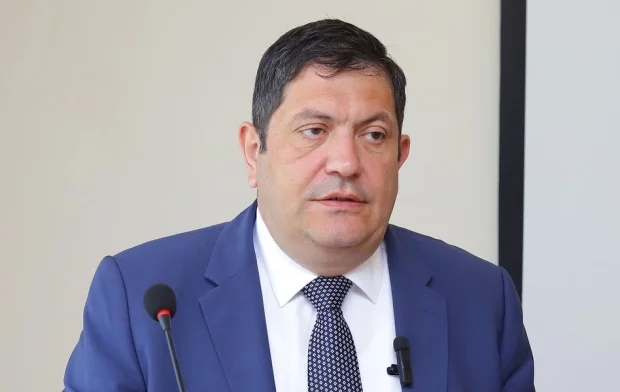 Deputat Əlibala Məhərrəmzadənin sərvətinin siyahısı - SİYAHI