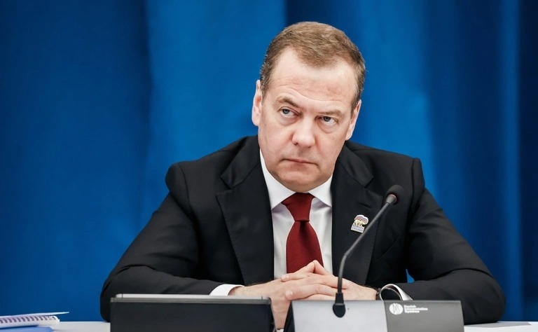 Putinin dostu ağzından vuruldu – "Baba" dediyi senator ondan cavan çıxdı!