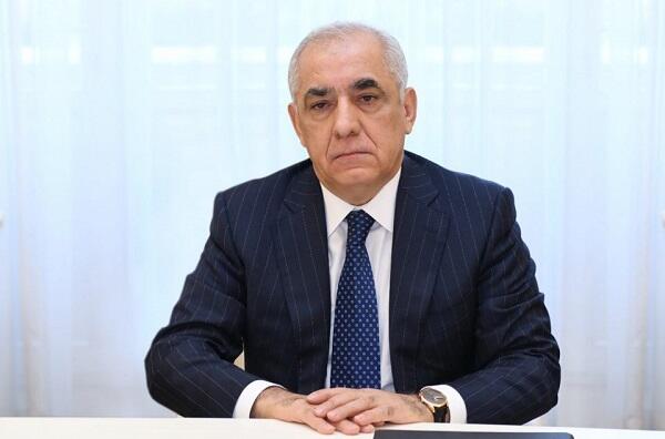 Baş nazir iclas keçirdi: bu rəsmilər məruzə etdi