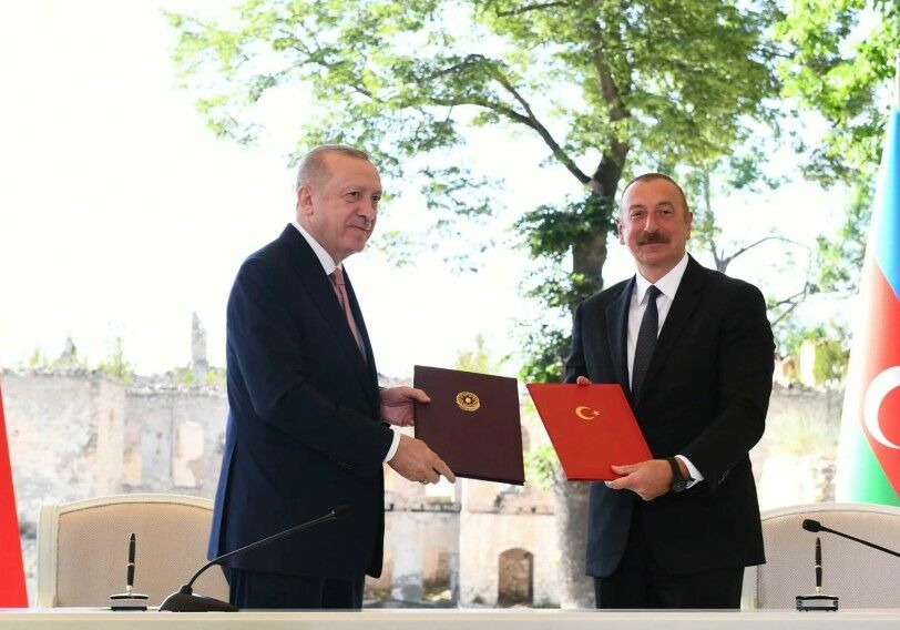 Dünyanın yeni xəritəsi yayıldı: Azərbaycan Türkiyə ilə birləşir, Ermənistan yoxa çıxır - FOTO