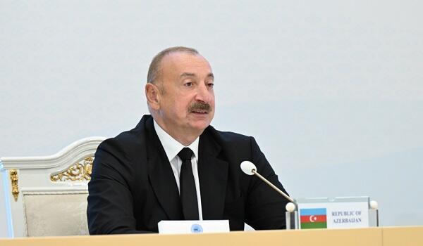 İlham Əliyev Düşənbədə Laçının inkişafından danışdı