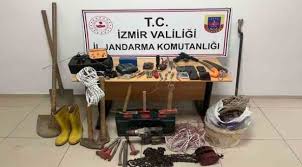 İzmir'də silahlı mütəşəkkil cinayətkar qrupa qarşı əməliyyat: 6 nəfər saxlanıldı