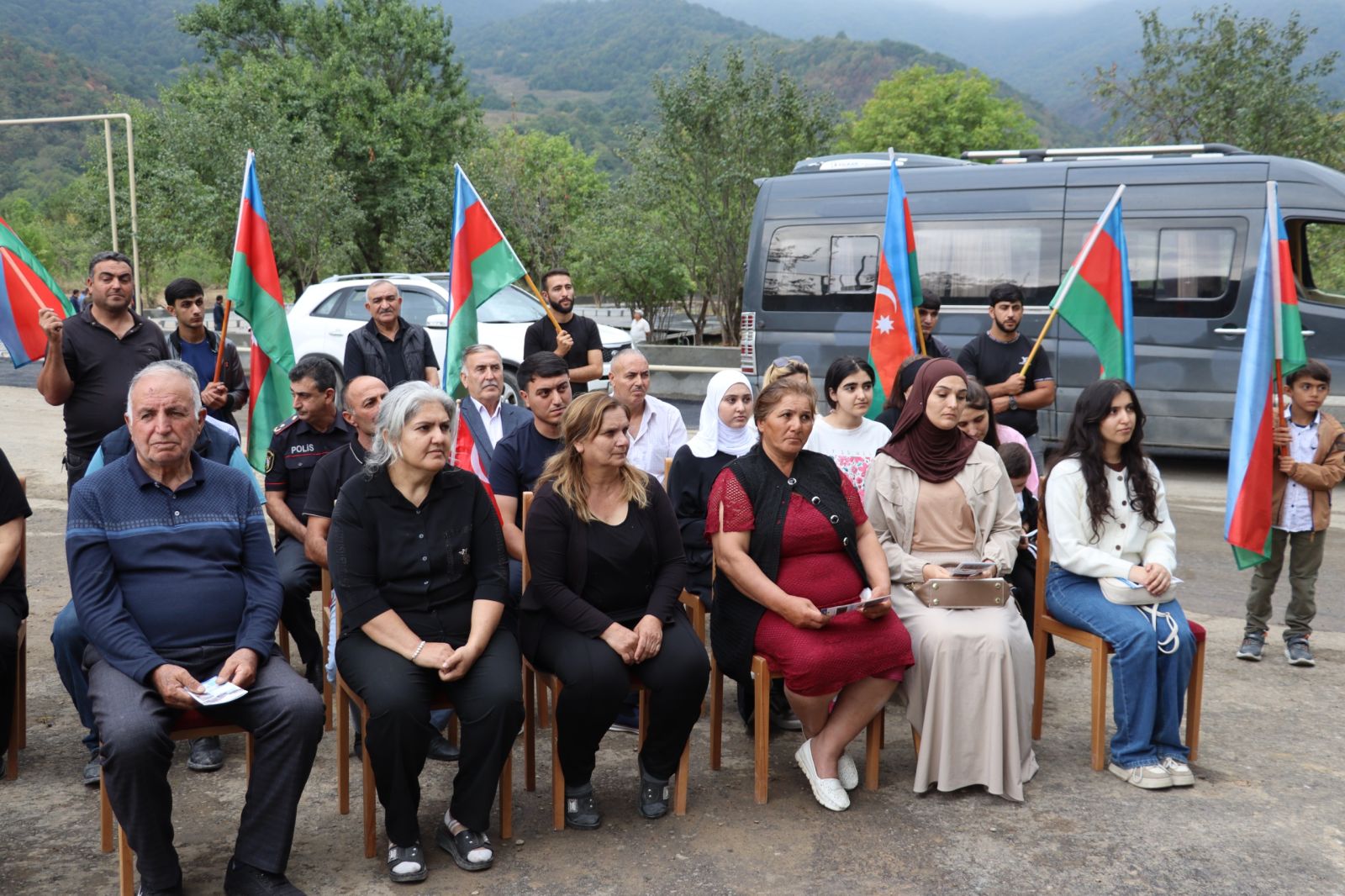 Bu şəhər və kəndlərdə yaşayışa əlverişli evlər müəyyən edilib...