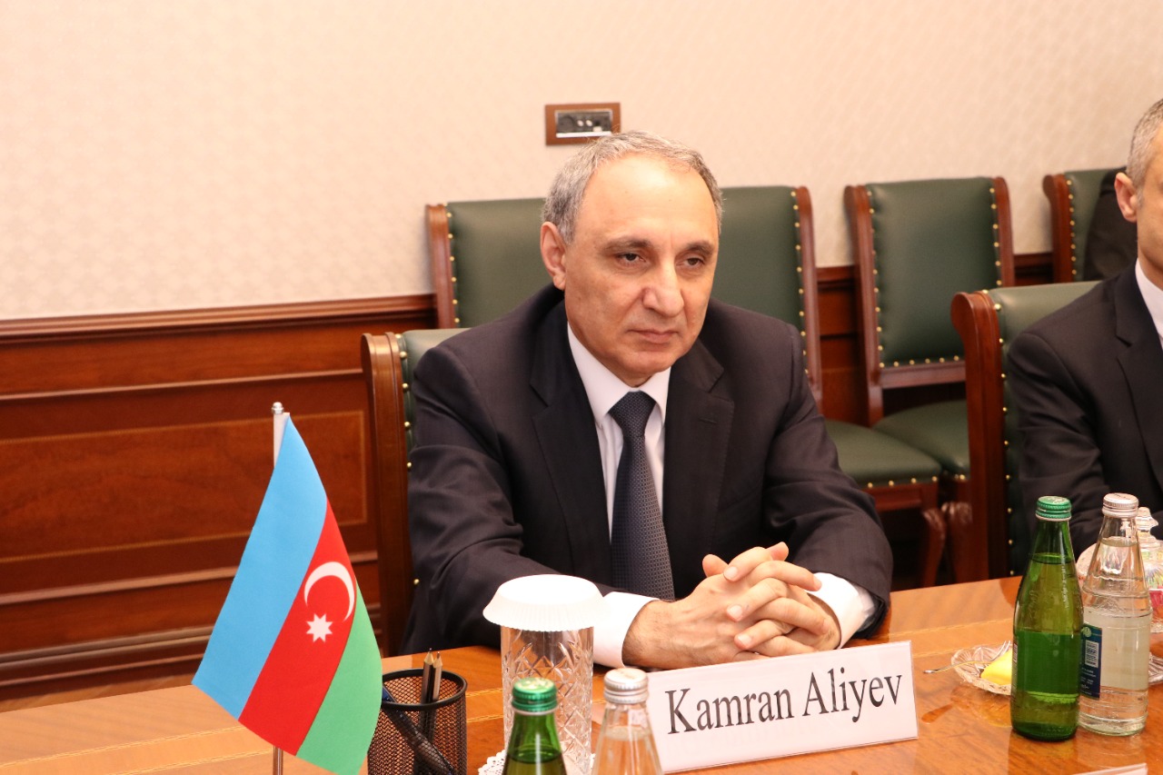 Milli Məclisə Kamran Əliyevlə bağlı təqdimat daxil oldu
