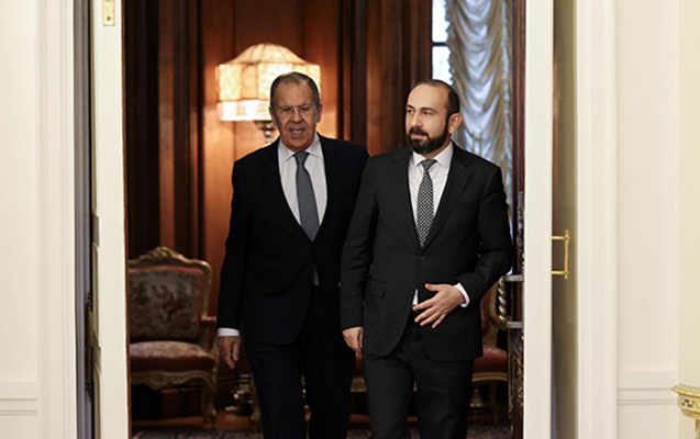 Mirzoyan Lavrovu ölkənin daxili işlərinə qarışmamağa - Çağırdı