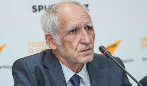 “Təzə gəlin evdə tapılmır, Nadirin pullarını xərcləyirlər, nə veclərinə”