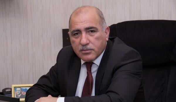 Pənah Hüseyn partiya sədrliyindən istefa verdi