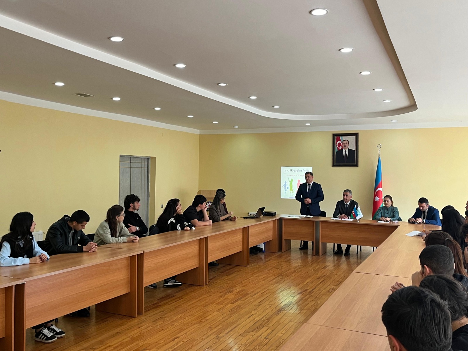 “Uşaq Hüquqları Aylığı” çərçivəsində regionlarda silsilə hüquqi maarifləndirici tədbirlər keçirilib