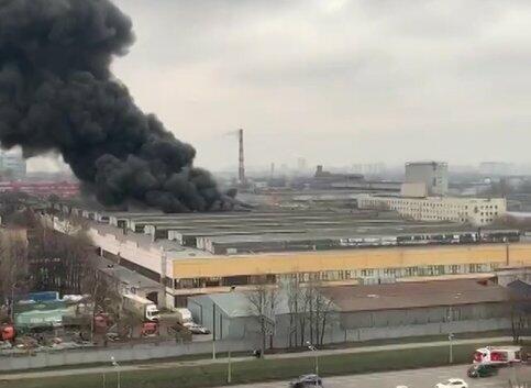 Moskvada PUA vuruldu: bu aeroportlar bağlandı