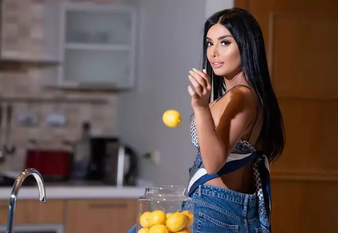 Hər kəsin subay bildiyi blogerin toyundan - FOTOlar