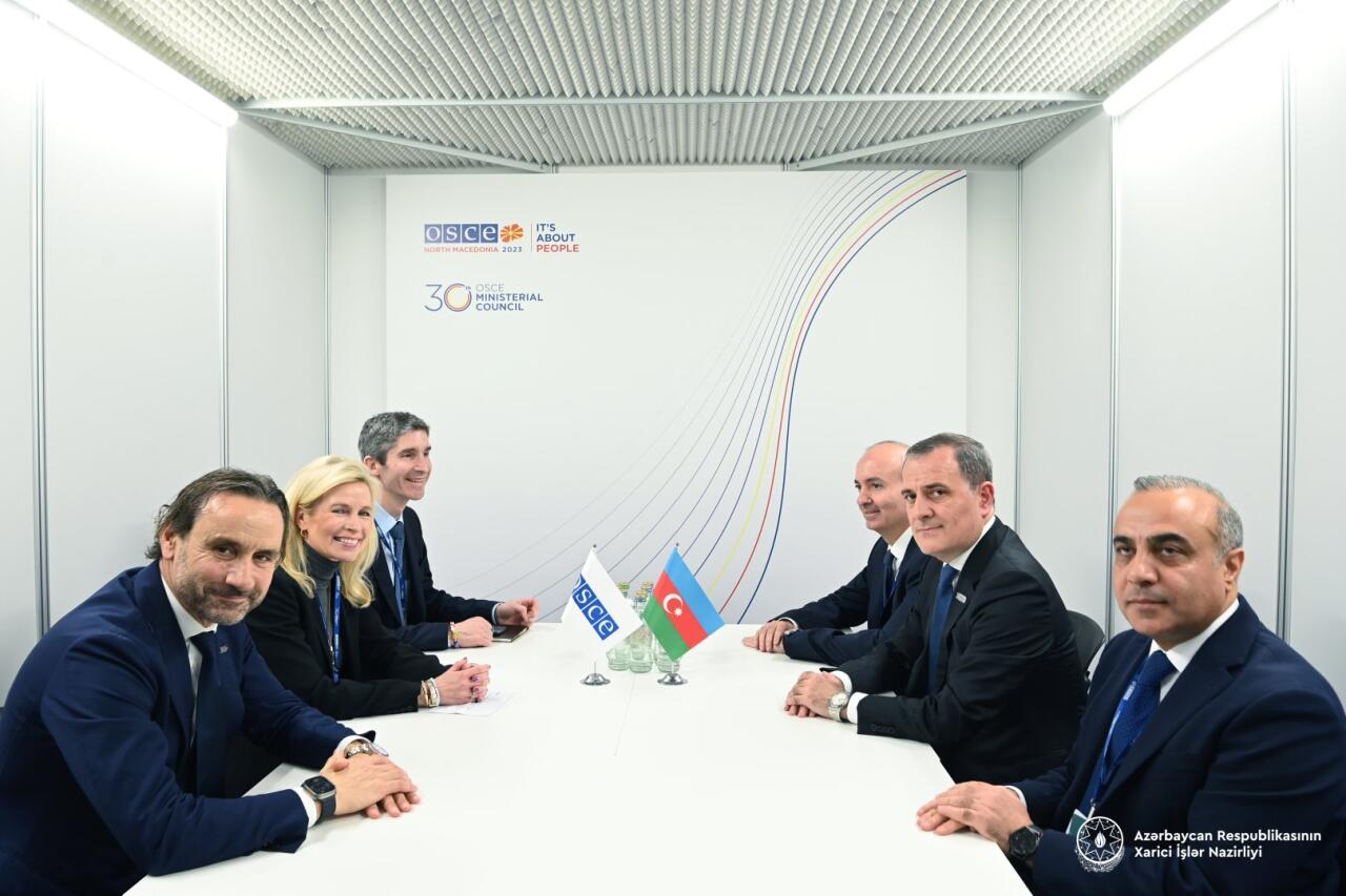 Ceyhun Bayramov Pia Kauma ilə görüşdü