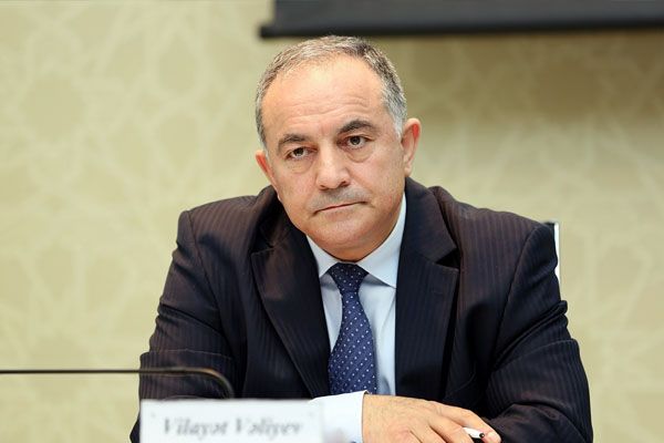 AzTU bloknot, qələm və yaddaş kartı almaq üçün 47 min manatlıq tender elan etdi - Qalib görün kimdir