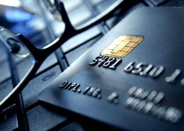 1 milyonu səhvən tanımadığı şəxsin hesabına köçürdü