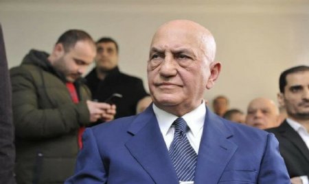 Əli İnsanov Zəlimxan Məmmədlinin partiyadan çıxarılmasından danışdı - "Dəfələrlə ikilikdə söhbətlərimizdə..."