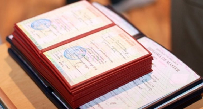 Diplomsuz region rəhbərləri - maraqlı detallar