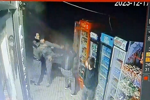 Bakı sakinin başına küçədə oyun açdılar - video