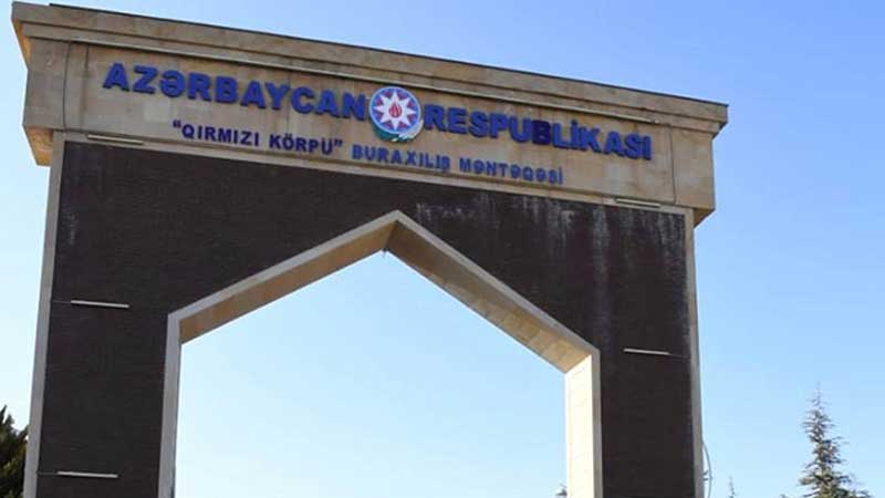 “Qırmızı Körpü”də 230 avtomobil gözləyir