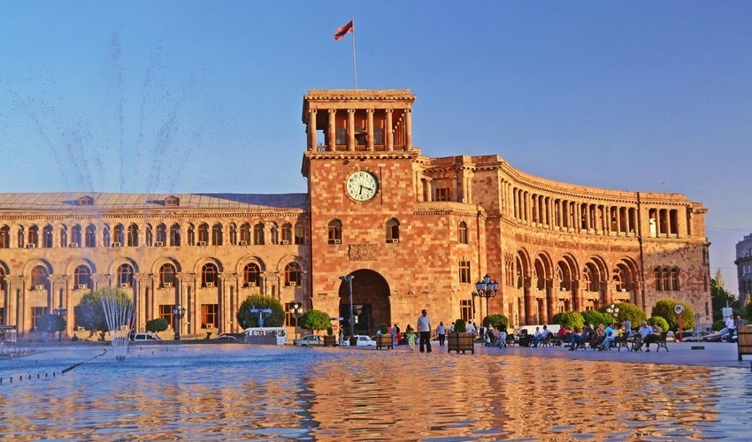 Ermənistanda “qrant yeyənlərin” və “yalan danışanların” SİYAHISI