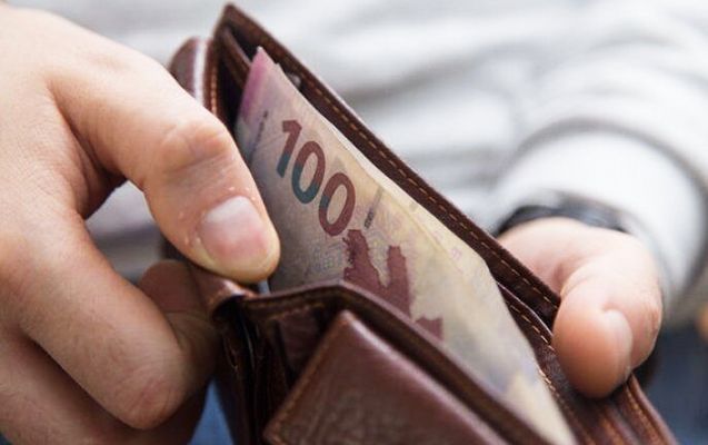 "Yaşayış minimumu ən azı 500 manat olmalıdır" - Ekspert
