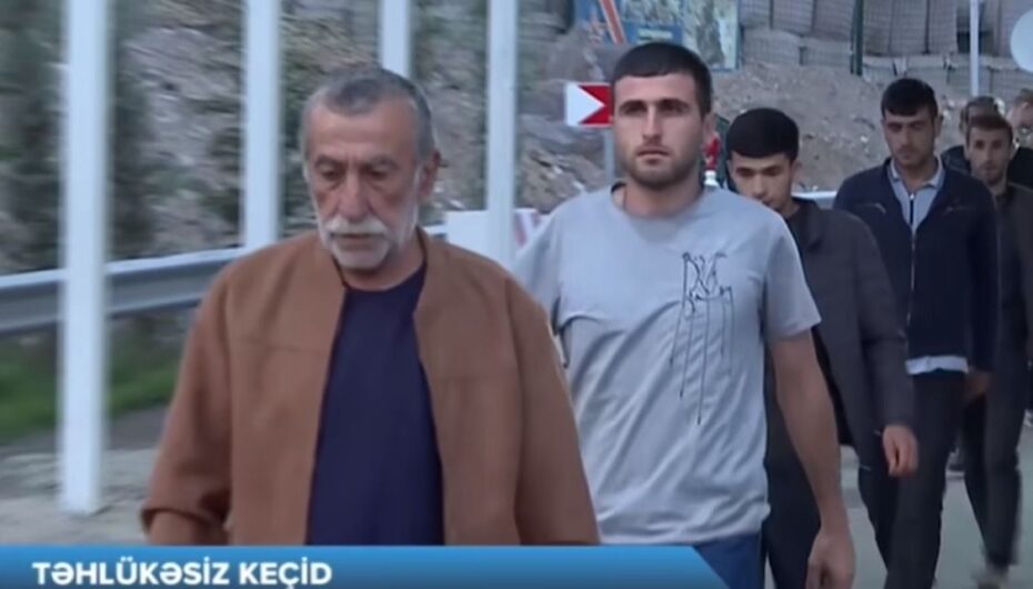 Öz istəyimizlə Qarabağı tərk edirik - Xankəndidən gedən ermənilər AzTV-yə danışdılar / VİDEO