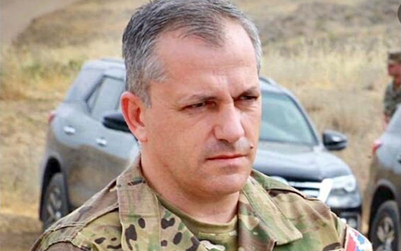 Rus helikopteri ilə aradan çıxan Şahramanyan Paşinyanı “keçi qiyməti”nə satdı