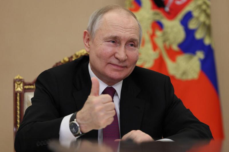 "Sanksiyaların sərtləşməsinə hazır olmalıyıq" - Putin