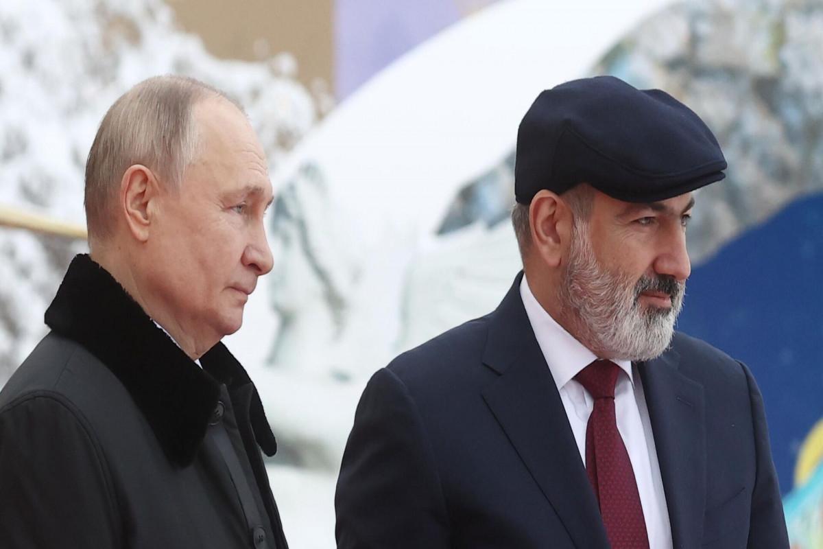 Putin Paşinyanla qeyri-rəsmi söhbət aparıb - VİDEO