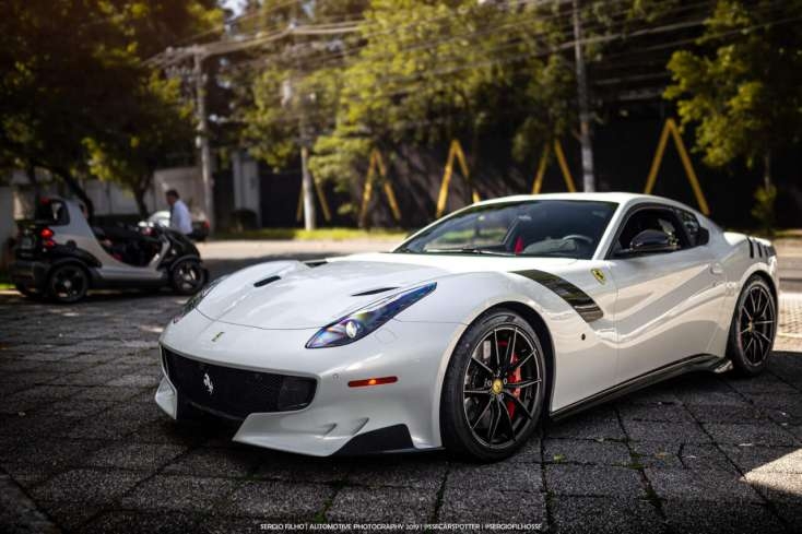 Bakıda qəzaya uğrayan “Ferrari”nin sahibi KİMDİR?