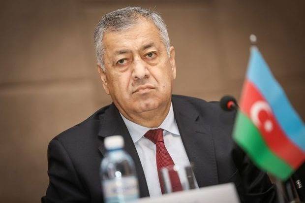 Yeni ildən özəl müəssisələrdə maaş artacaq? - Vahid Əhmədovdan açıqlama