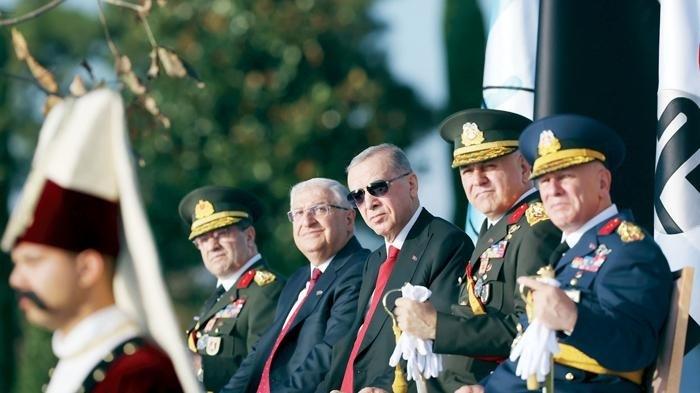 ƏRDOĞANDAN "QARA BAYRAQ" MESAJI - Qılınclar niyə qınından çıxarılıb?