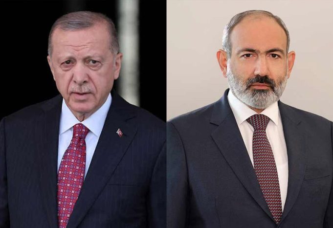 Nikol Paşinyan partiya yoldaşları ilə Azərbaycanla sülh müqaviləsi layihələrini müzakirə edib