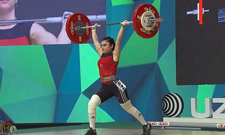Ermənistanda qızıl medal alan atlet qələbəsini Azərbaycana həsr etdi - VİDEO