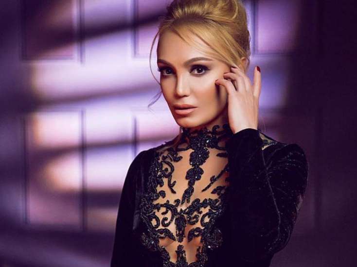 Nura Suridən Sinan Oğanla bağlı paylaşım: "Evlən mənimlə" - FOTO