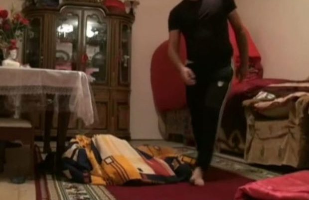 Ərini həmcinsi ilə yataqda tutan qadın danışdı: “Bu video bir ildən çoxdur ki…”