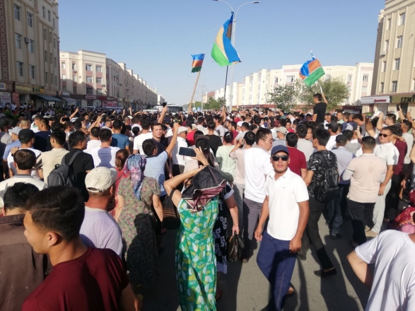 Özbəkistanda etiraz aksiyaları başlayıb - FOTO