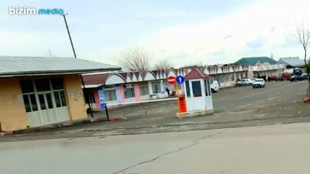 Ağsu bazarına ödənişli giriş-çıxış NARAZILIQ yaratdı - GİLEY