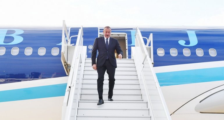 İlham Əliyev Rusiyaya işgüzar səfərə gedib - FOTO 
