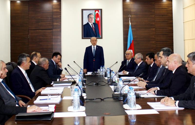 Azərbaycanda 10 hakimin fəaliyyətinə xitam verildi